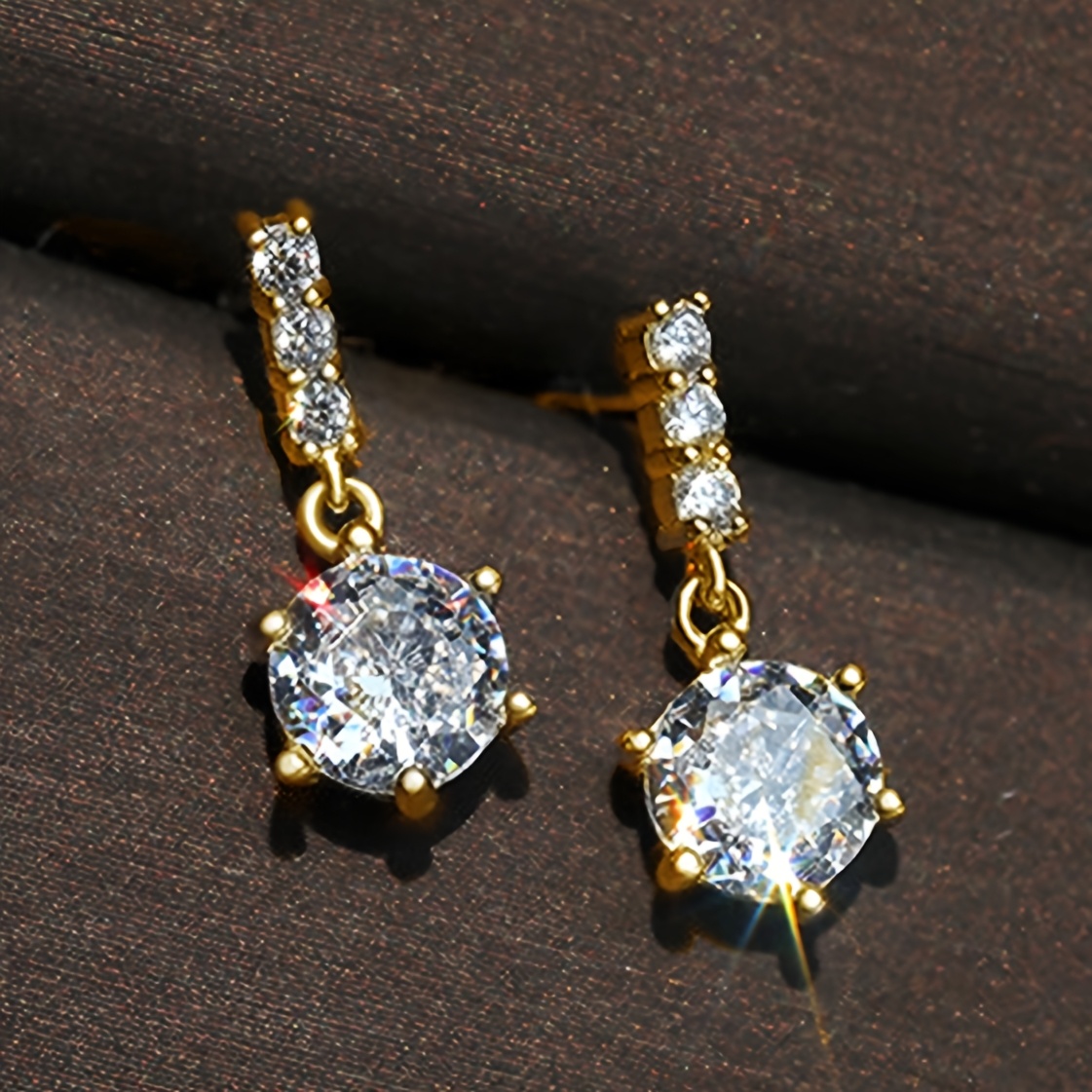 Women's Classic Round Pave Synthetic Zirconia Stud Earrings
